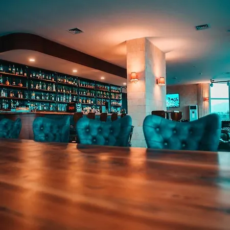 Edelweiss Aqua & Trikomo