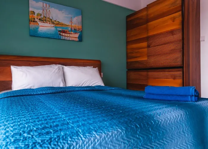 Edelweiss Aqua & Hotel de apartamente Trikomo