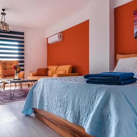 Ξενοδοχείο με διαμερίσματα Edelweiss Aqua & 3*