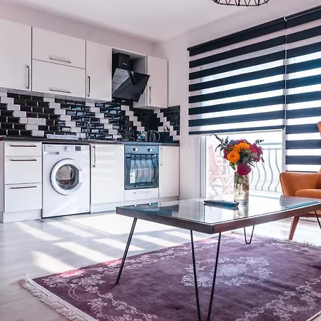 Ξενοδοχείο με διαμερίσματα Edelweiss Aqua & 3*