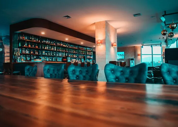 Edelweiss Aqua & Trikomo