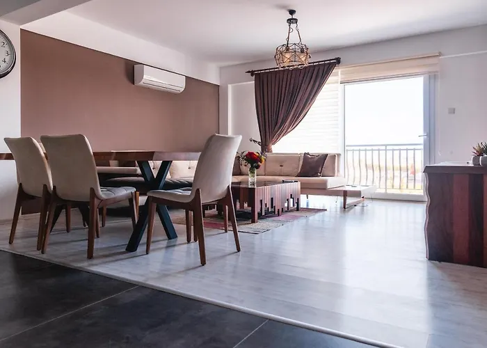 Edelweiss Aqua & Trikomo